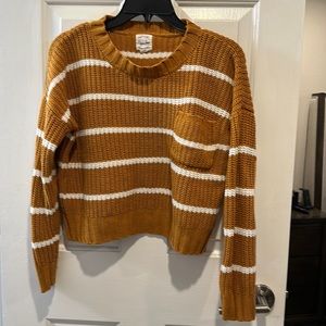 Hippie Rose sweater size M
